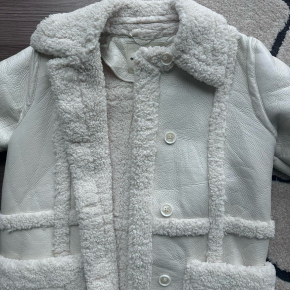 LIMITED EDITION VEGAN LEATHER & SHEARLING MANIÈRE DE VOIR - Picture 10 of 13